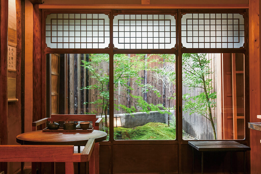 築110年、和の空間でお茶を愉しむ。京都駅徒歩10分のカフェ［aotake ...